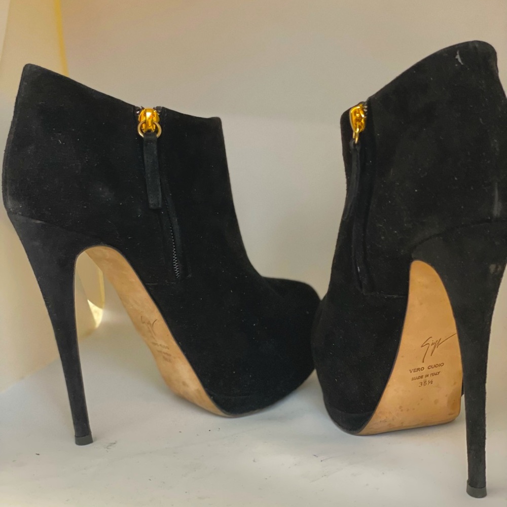 Giuseppe Zanotti - Picture 5 of 8